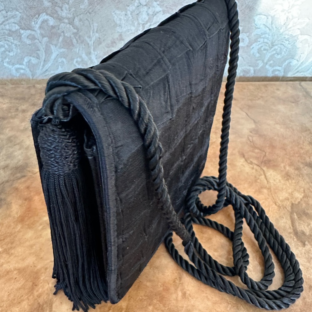 Timmy Woods Elegant Black Woven Shoulder Bag